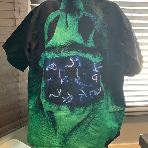Hot Topic Nightmare Before Christmas Oogie Boogie button down tee Size L - Picture 2 of 4